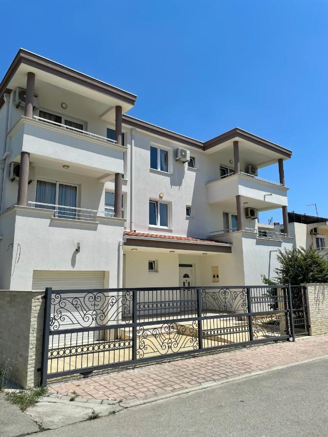 Apartments Harris Ulcinj Luaran gambar