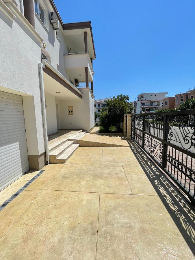 Apartments Harris Ulcinj Luaran gambar